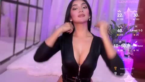 Miss Nia online show from December 2024 09:29:02 PM
