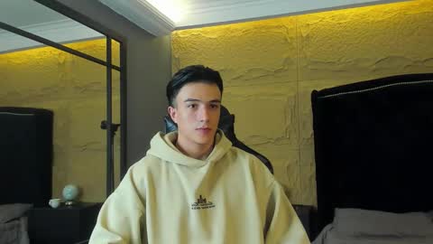 Snapshot of aslanfox_ chatting on January 2026 01:00:02 AM Aslan online show from January 2026 01:00:02 AM