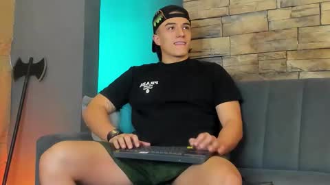 Snapshot of aslanfox_ chatting on February 2026 03:21:02 AM Aslan online show from February 2026 03:21:02 AM