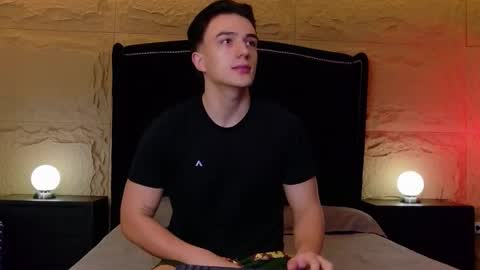 Aslan  online show from April 2026 03:01:02 AM