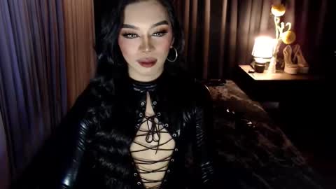 Margaux Miller online show from September 2025 04:45:02 PM