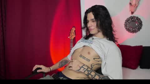 asmodeuszz online show from December 2024 04:31:02 AM