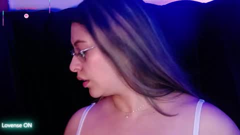 Snapshot of aspenruss chatting on October 2025 02:22:02 AM online show from October 2025 02:22:02 AM