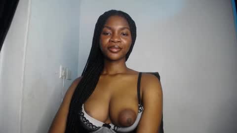 Snapshot of assy_ebony chatting on April 2026 08:31:02 PM Lily online show from April 2026 08:31:02 PM