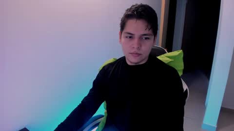 Snapshot of asta_kuro chatting on June 2026 12:23:01 AM Asta Kuno online show from June 2026 12:23:01 AM