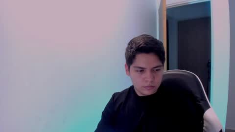 Snapshot of asta_kuro chatting on June 2026 10:32:01 AM Asta Kuno online show from June 2026 10:32:01 AM