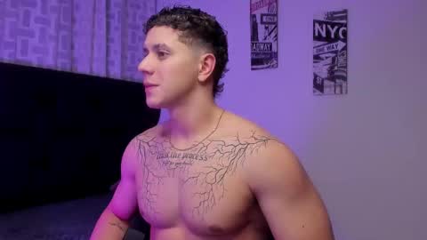 astonhills online show from October 2025 10:02:01 AM