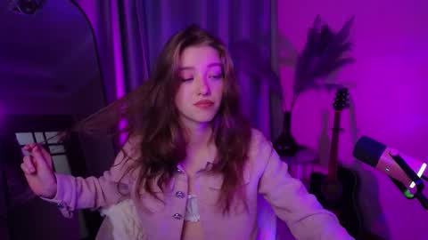 astramist online show from September 2025 01:24:02 PM