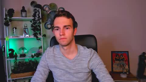 astren online show from March 2026 06:39:02 AM