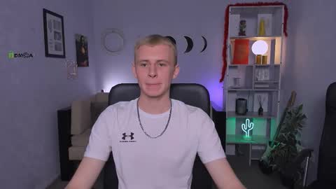 astren online show from March 2026 01:17:01 PM