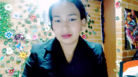 astrid_hauser66 online show from September 2025 12:47:01 AM