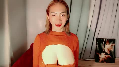 Snapshot of astrid_khalifa chatting on February 2025 01:37:01 PM Astrid online show from February 2025 01:37:01 PM