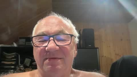 asusandy online show from October 2025 03:56:01 AM