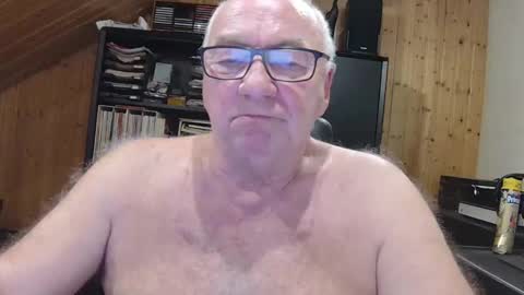 asusandy online show from February 2026 09:45:01 PM