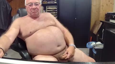 Snapshot of asusandy chatting on May 2026 03:11:02 AM asusandy online show from May 2026 03:11:02 AM