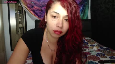 Snapshot of atena_messy chatting on October 2025 02:54:01 AM atena messy online show from October 2025 02:54:01 AM