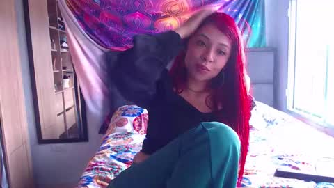 Snapshot of atena_messy chatting on October 2025 07:47:01 PM atena messy online show from October 2025 07:47:01 PM