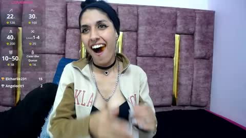 Snapshot of atenea_420 chatting on May 2026 05:35:01 AM COLOMBIA online show from May 2026 05:35:01 AM