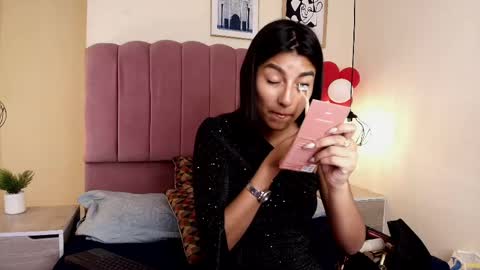 ateneaaa_ online show from April 2026 07:43:01 PM