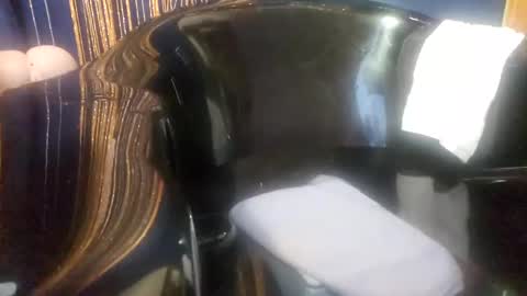 Snapshot of athandrew chatting on March 2025 03:20:02 PM jonnyandrew online show from March 2025 03:20:02 PM