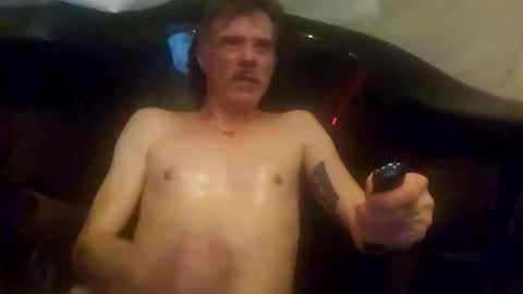 Snapshot of athandrew chatting on November 2025 08:20:01 PM jonnyandrew online show from November 2025 08:20:01 PM