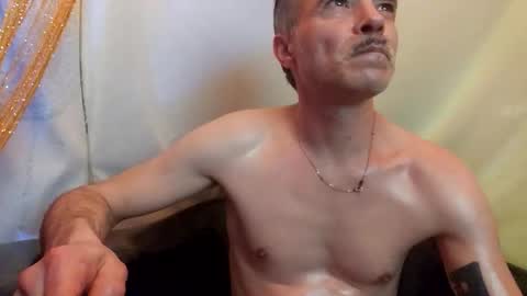 Snapshot of athandrew chatting on November 2025 11:29:01 PM jonnyandrew online show from November 2025 11:29:01 PM