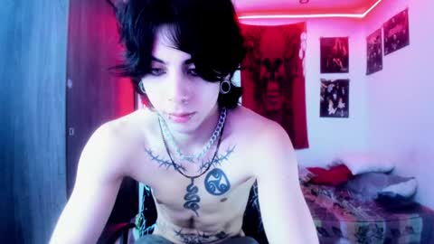 athenauwu online show from December 2024 09:12:01 AM