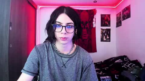 athenauwu online show from September 2025 06:24:02 AM