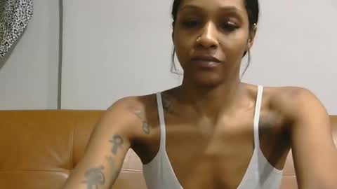 Snapshot of atirahcali chatting on September 2025 12:41:01 PM AtirahCali online show from September 2025 12:41:01 PM