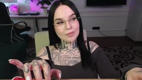 online every day between 10am-23pm online show from April 2026 07:45:01 AM