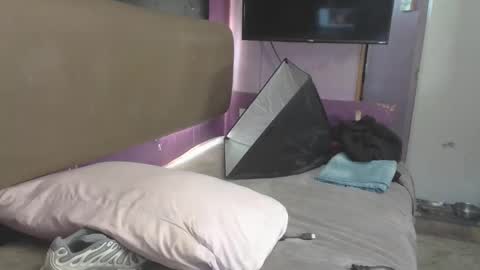 atreatforyou_86 online show from March 2026 11:30:01 PM