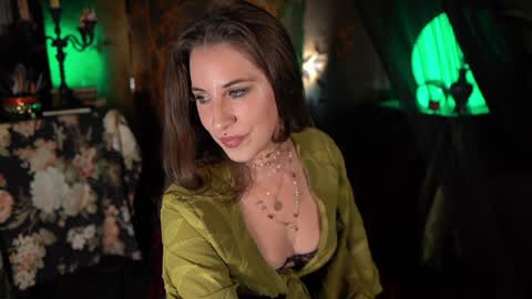 Audrey online show from November 2025 06:12:02 AM