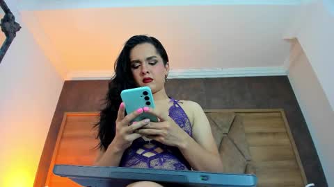 Audrey Hayworth online show from February 2026 08:41:01 AM