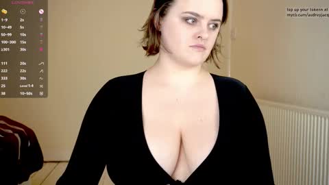 Audrey Jacq online show from February 2026 05:46:02 PM