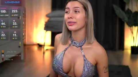 Isabella online show from January 2026 05:27:02 PM