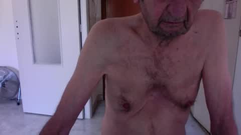 auguste688483 online show from April 2026 08:36:02 AM