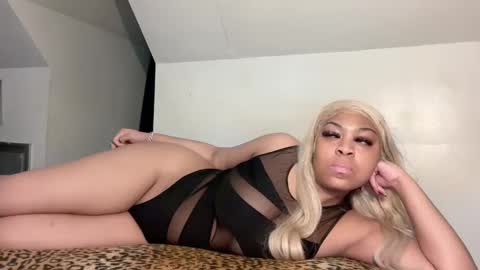 Snapshot of aunyxxx chatting on February 2025 05:49:02 AM aunyxxx online show from February 2025 05:49:02 AM
