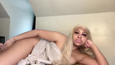Snapshot of aunyxxx chatting on February 2025 06:57:02 PM aunyxxx online show from February 2025 06:57:02 PM