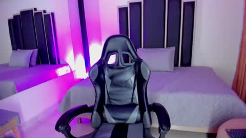 Snapshot of aura_baker chatting on July 2026 12:32:02 PM aura_baker online show from July 2026 12:32:02 PM
