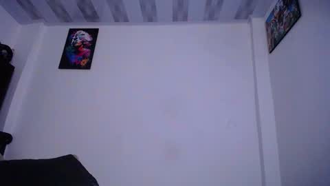 Snapshot of aura_sweetiee chatting on October 2025 11:49:01 PM aura online show from October 2025 11:49:01 PM