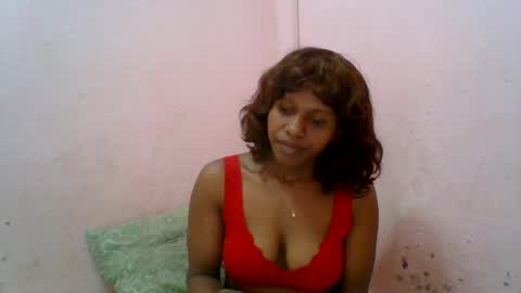 Snapshot of aurelia107 chatting on June 2026 01:32:01 AM aurelia107 online show from June 2026 01:32:01 AM