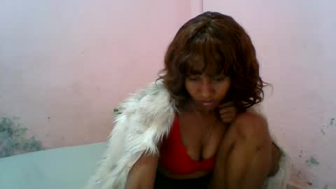 Snapshot of aurelia107 chatting on June 2026 09:49:01 PM aurelia107 online show from June 2026 09:49:01 PM