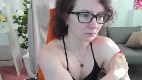 Snapshot of aureliagleam chatting on June 2026 01:29:02 AM Aurelia online show from June 2026 01:29:02 AM