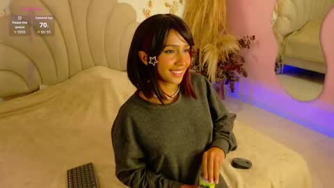 Snapshot of aurora_bloom_cr chatting on March 2026 11:56:02 AM AURORA online show from March 2026 11:56:02 AM