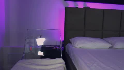 Snapshot of aurora_cherry chatting on April 2026 09:48:02 PM Aurora online show from April 2026 09:48:02 PM