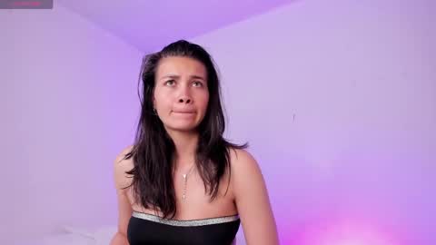 aurora_divine online show from April 2026 07:00:02 PM