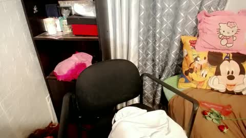 cute online show from February 2025 11:42:01 PM