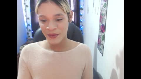 AURORA online show from October 2025 07:10:02 PM