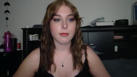 Snapshot of auroralightz1 chatting on October 2025 03:47:02 AM auroralightz1 online show from October 2025 03:47:02 AM