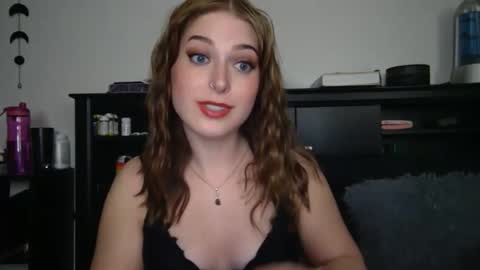 Snapshot of auroralightz1 chatting on October 2025 01:19:02 AM auroralightz1 online show from October 2025 01:19:02 AM